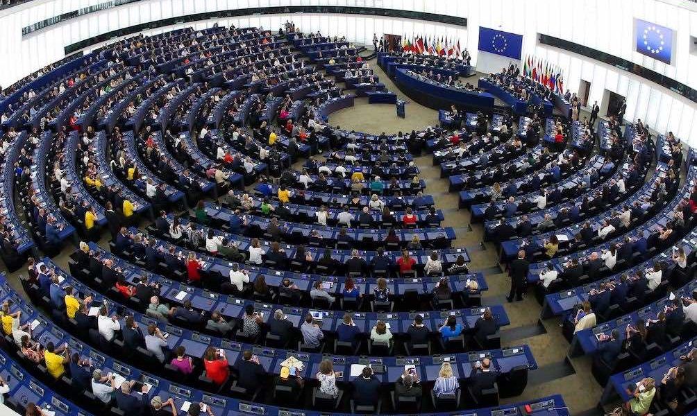 La nueva normativa sobre fitosanitarios y envases avanza en el Parlamento Europeo