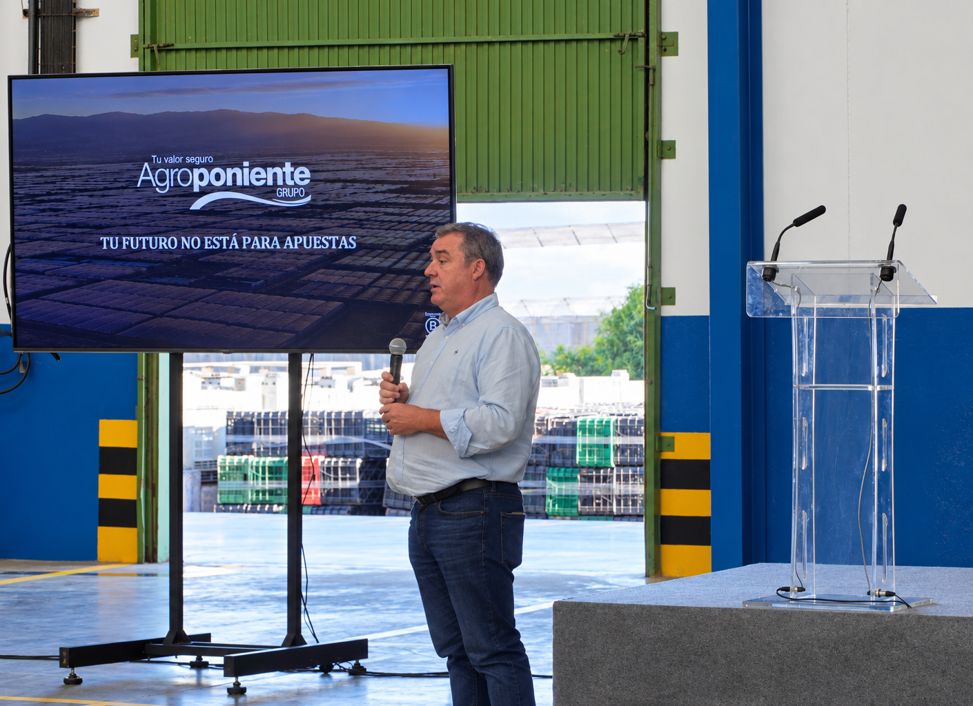 Agroponiente estrena nuevo horario de subasta en Guardias Viejas y refuerza el centro como la casa del pimiento y el pepino