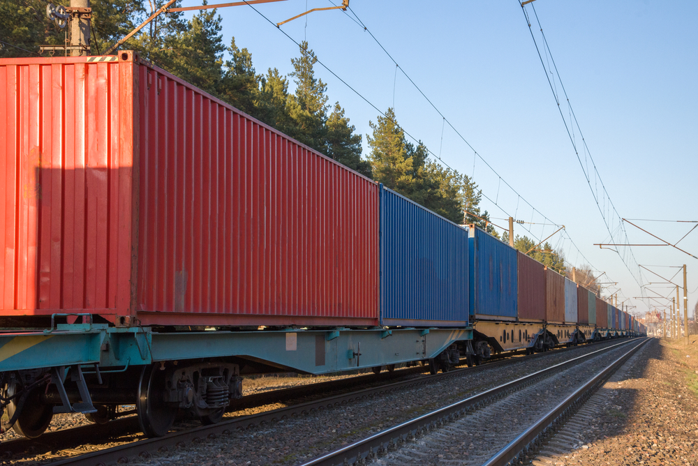 El tren gana peso como alternativa para llevar las hortalizas de Almer�a a los mercados europeos